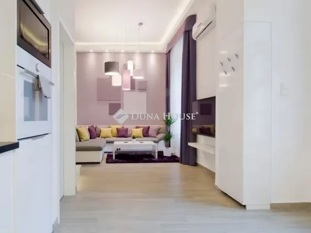 Eladó lakás Budapest VI. kerület 44 nm