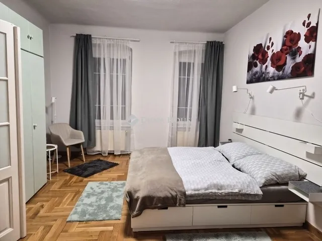 Eladó lakás Budapest VII. kerület 71 nm