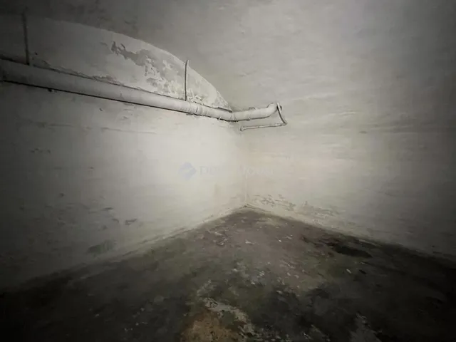 Eladó kereskedelmi és ipari ingatlan Budapest IX. kerület 77 nm