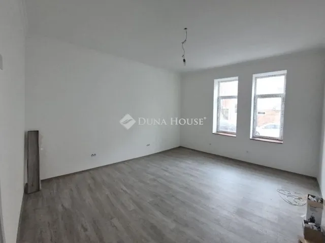 Eladó lakás Budapest IV. kerület 77 nm