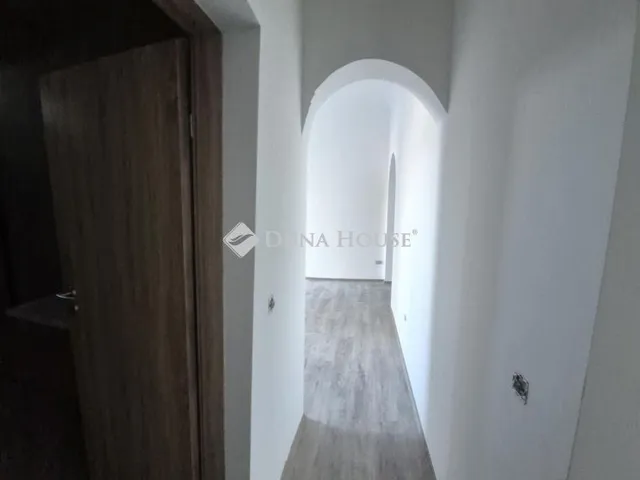 Eladó lakás Budapest IV. kerület 77 nm