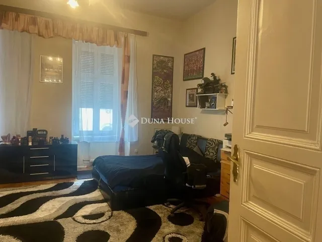 Eladó lakás Budapest VIII. kerület 76 nm