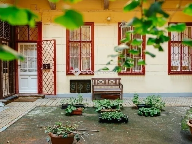 Eladó lakás Budapest VI. kerület 45 nm