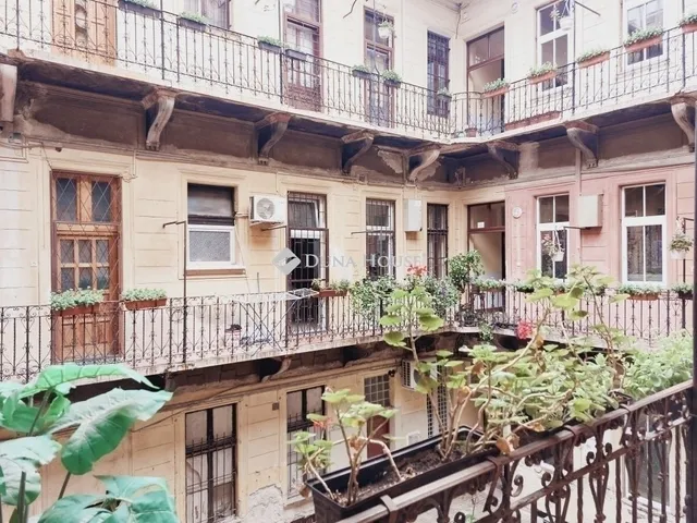 Eladó lakás Budapest VIII. kerület 35 nm