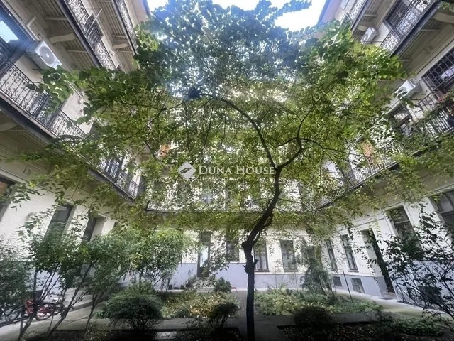 Eladó lakás Budapest VI. kerület 89 nm