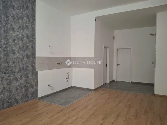 Eladó lakás Budapest VI. kerület 60 nm