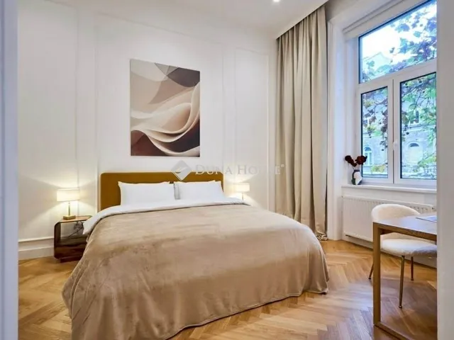 Eladó lakás Budapest VI. kerület 80 nm