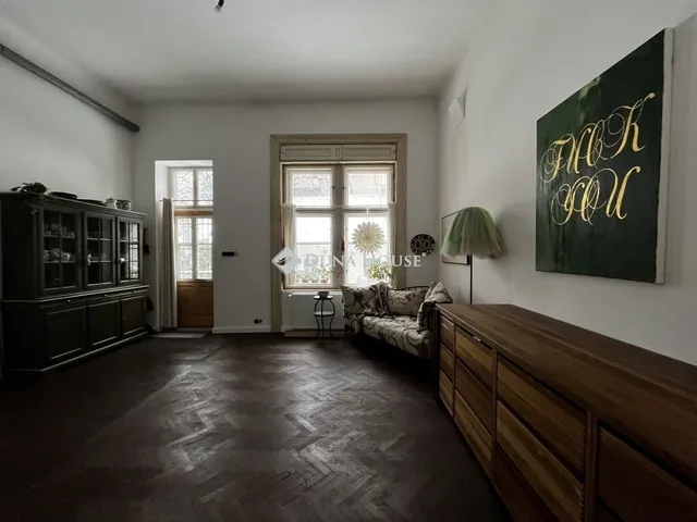 Eladó lakás Budapest VI. kerület 70 nm