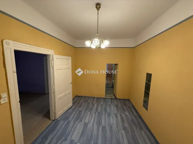 Eladó lakás Budapest VI. kerület 67 nm