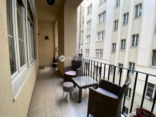 Eladó lakás Budapest VI. kerület 97 nm