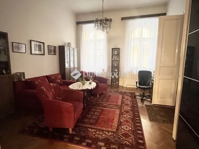 Eladó lakás Budapest VI. kerület 97 nm