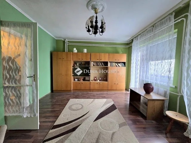 Eladó ház Gyömrő 213 nm