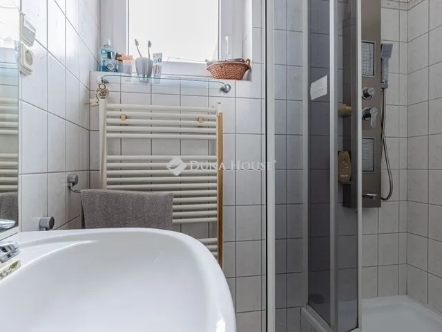 Eladó lakás Budapest II. kerület 66 nm