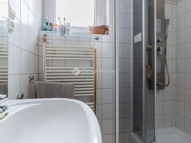 Eladó lakás Budapest II. kerület 66 nm