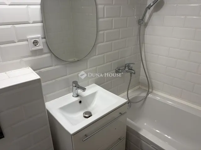 Eladó lakás Budapest VI. kerület 43 nm