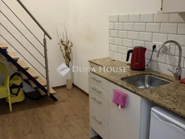 Eladó lakás Budapest VI. kerület 43 nm