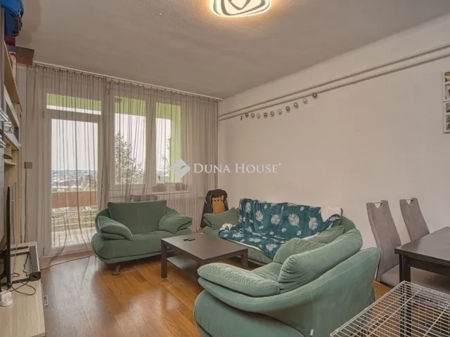 Eladó lakás Budapest XXI. kerület 70 nm