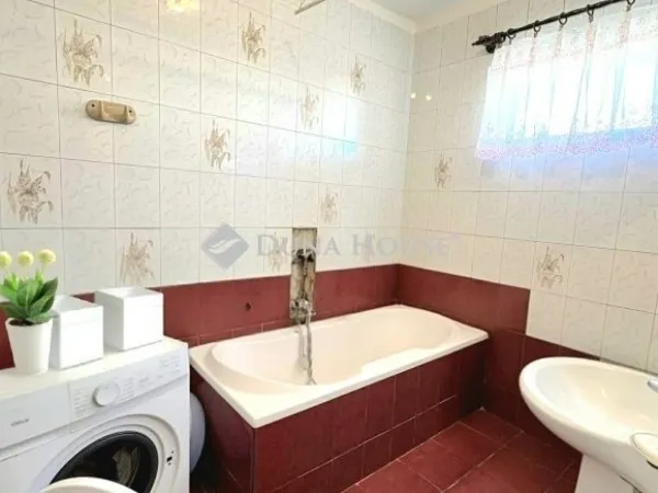 Eladó ház Ócsa 188 nm