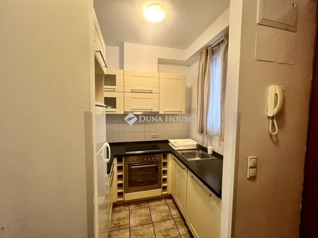 Eladó lakás Budapest VI. kerület 47 nm