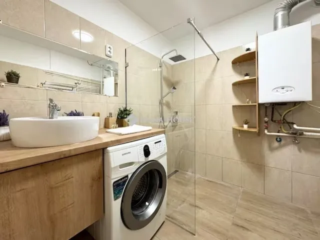 Eladó lakás Budapest VI. kerület 59 nm