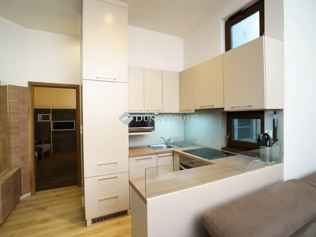 Eladó lakás Budapest VII. kerület 64 nm