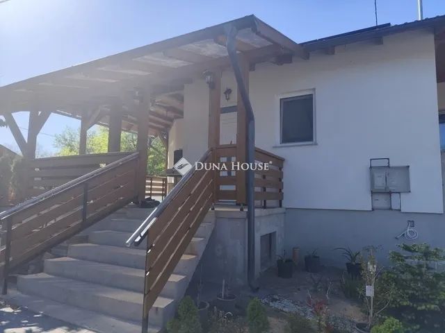 Eladó lakás Ócsa 78 nm