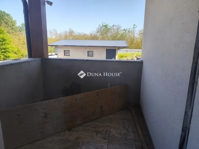 Eladó lakás Ócsa 78 nm