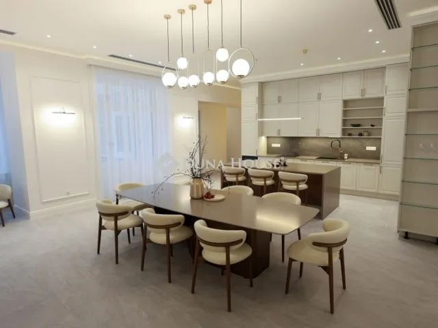 Eladó lakás Budapest V. kerület 291 nm