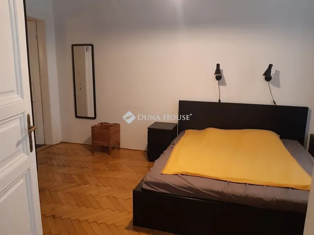 Eladó lakás Budapest VI. kerület 87 nm