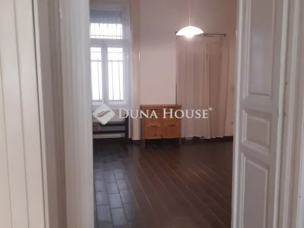 Eladó lakás Budapest VI. kerület 87 nm