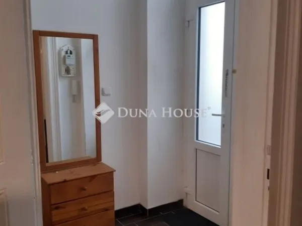 Eladó lakás Budapest VI. kerület 87 nm