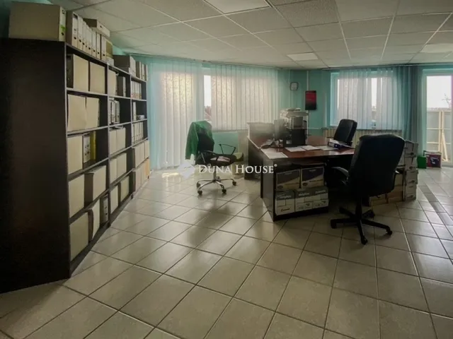 Eladó kereskedelmi és ipari ingatlan Vértesszőlős 1700 nm