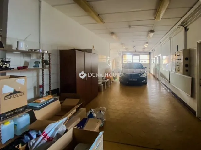 Eladó kereskedelmi és ipari ingatlan Vértesszőlős 1700 nm