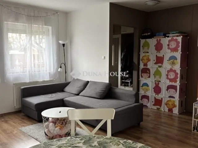 Eladó ház Üllő 65 nm