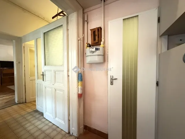 Eladó lakás Budapest VI. kerület 44 nm