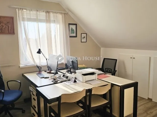 Eladó ház Budapest XVII. kerület, Rákoshegy 186 nm