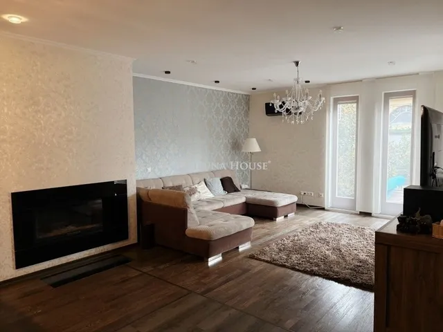 Eladó ház Budapest IV. kerület, Újpest 239 nm