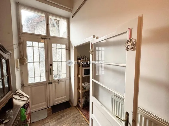 Eladó lakás Budapest VI. kerület 71 nm