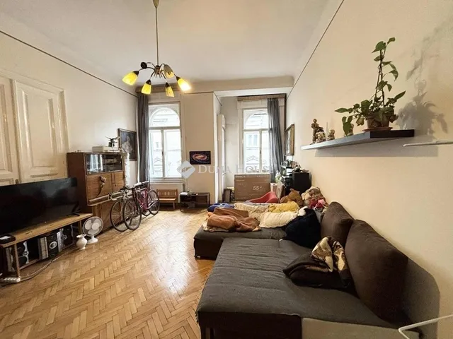 Eladó lakás Budapest VI. kerület 71 nm