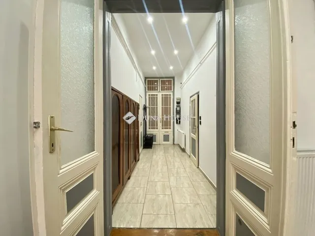 Eladó lakás Budapest VI. kerület 57 nm