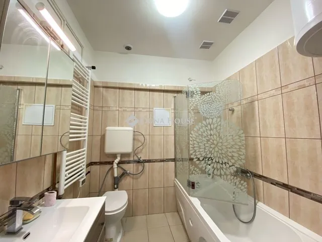 Eladó lakás Budapest VI. kerület 57 nm