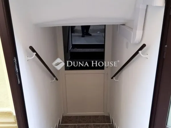 Eladó lakás Budapest VI. kerület 75 nm