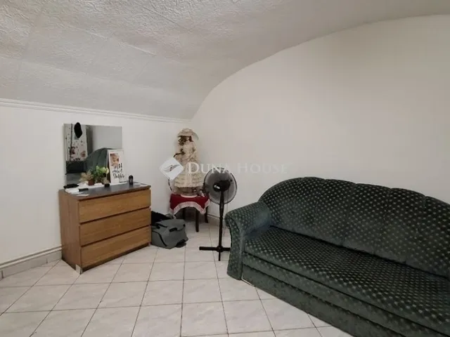 Eladó lakás Budapest VI. kerület 75 nm