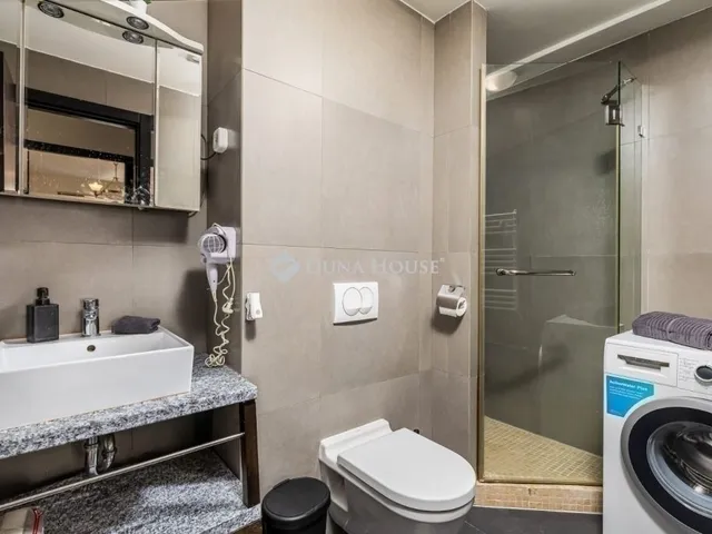 Eladó lakás Budapest VI. kerület 55 nm