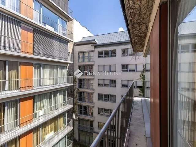 Eladó lakás Budapest VI. kerület 55 nm