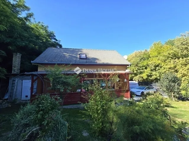 Eladó ház Pécel 101 nm