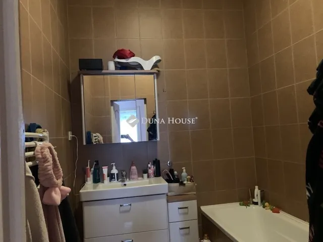 Eladó lakás Érd 67 nm