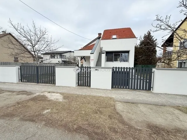 Eladó ház Budapest XVIII. kerület 239 nm