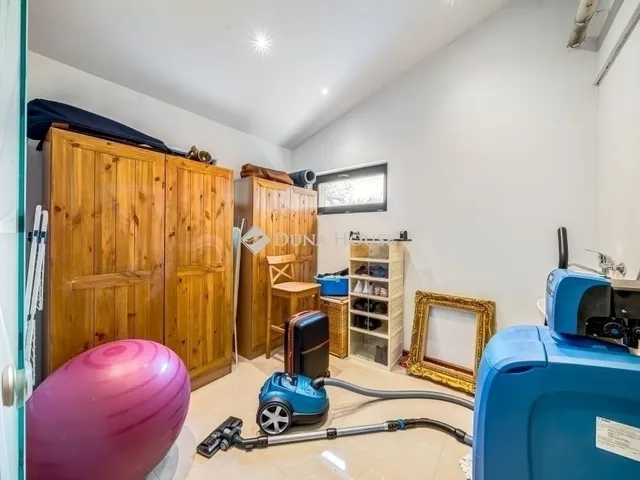 Eladó ház Budaörs 150 nm