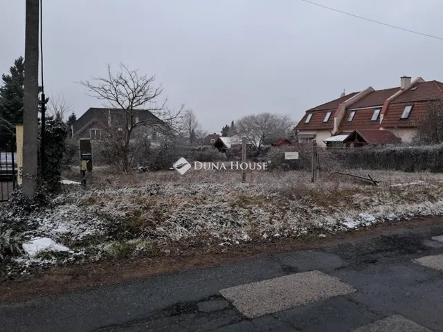 Eladó telek Budapest XVII. kerület 838 nm